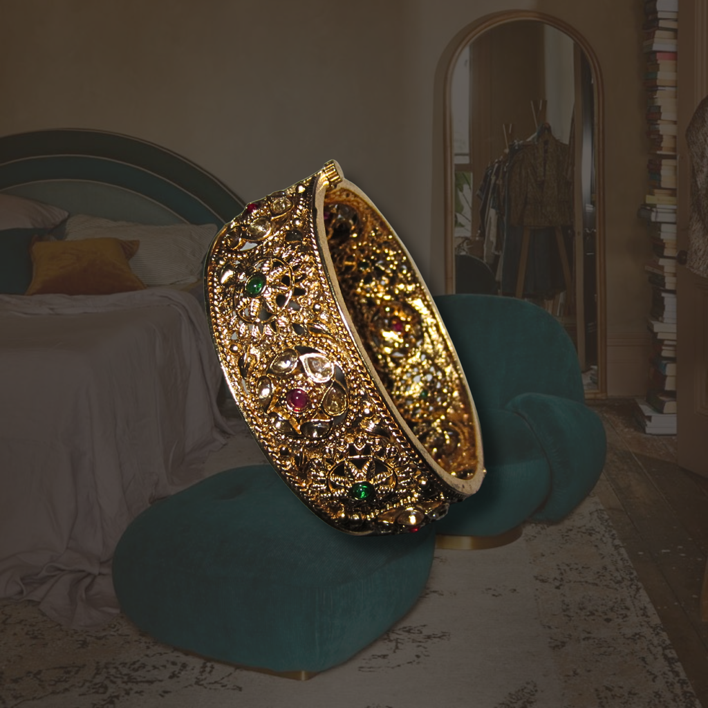Gold Circle Bangle