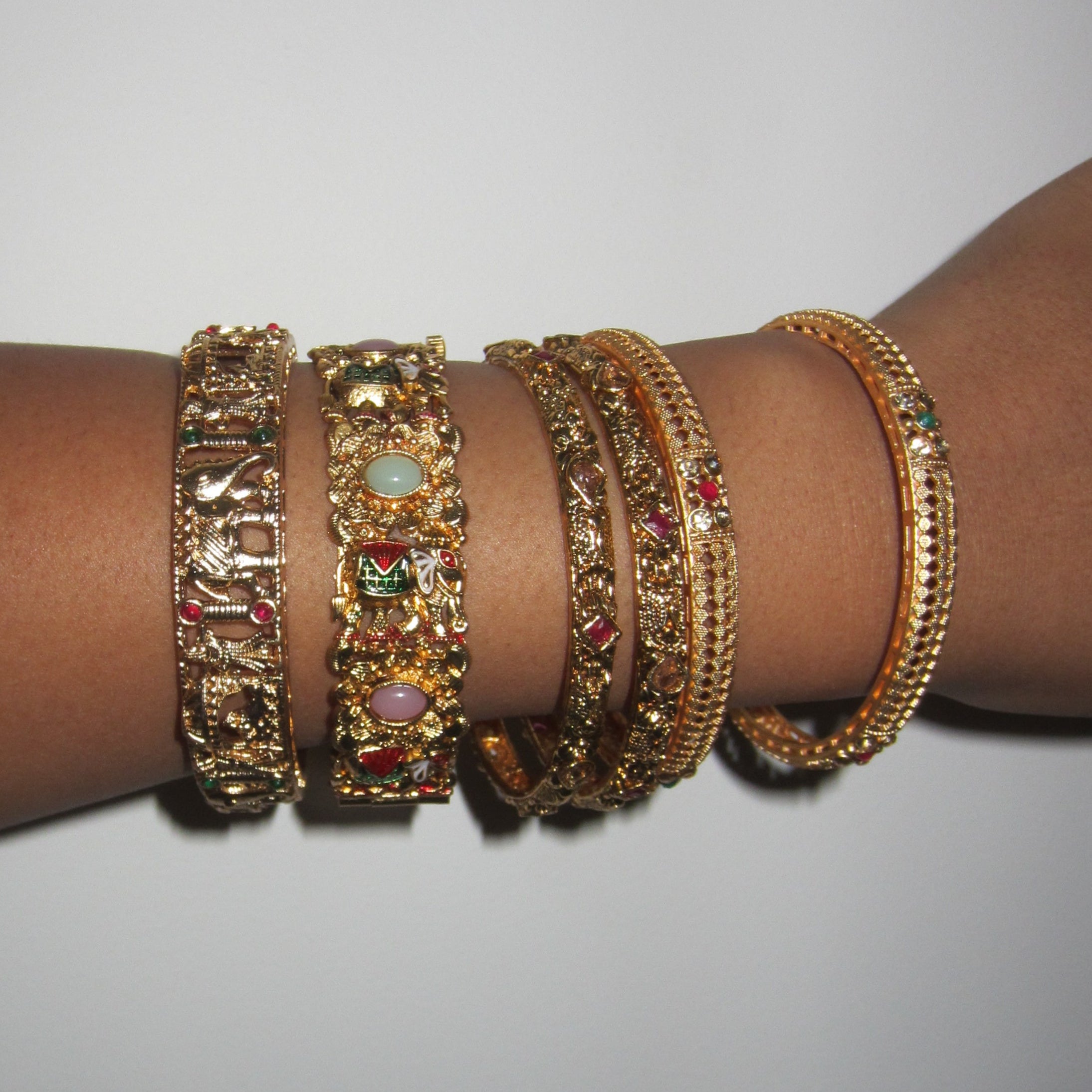 Gold Thin Bangles (1)