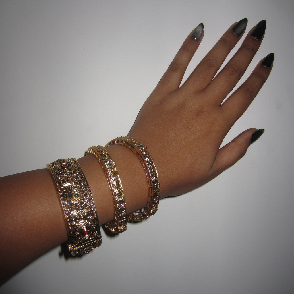 Gold Circle Bangle