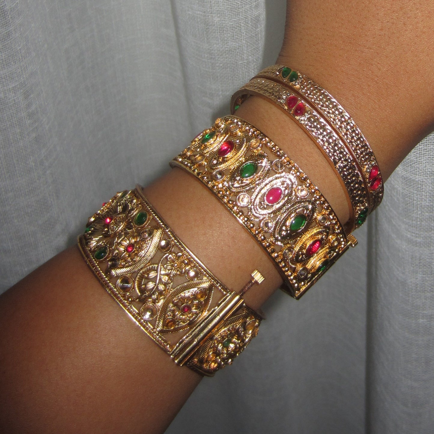Gold Thick Red and Green Flower Bangle